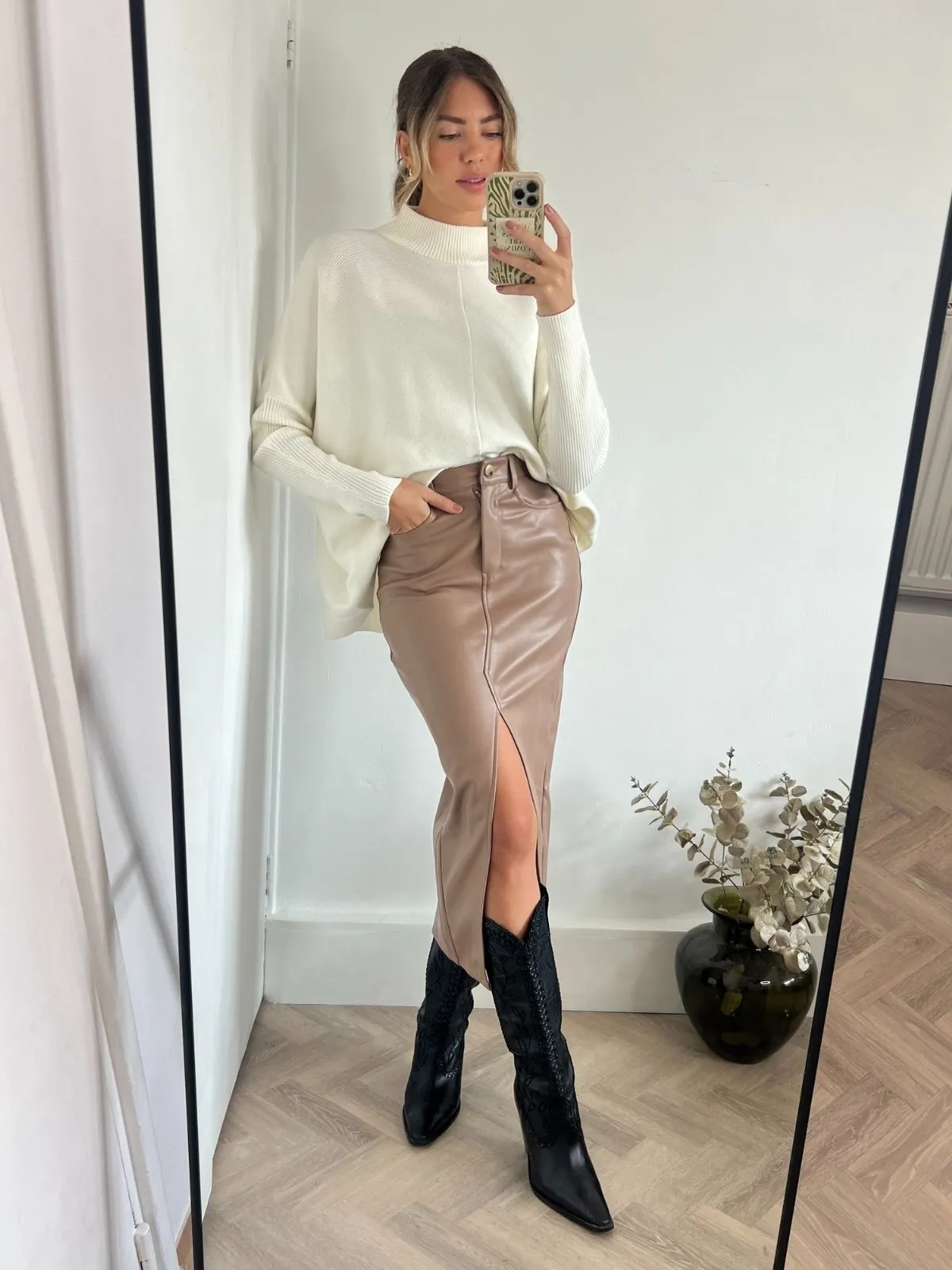 Brielle Pu Midi Skirt / Camel