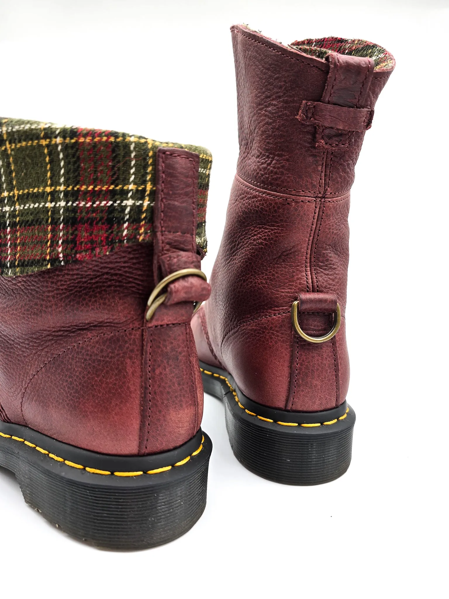 DR. MARTENS AIMILITA BURGUNDY PLAID