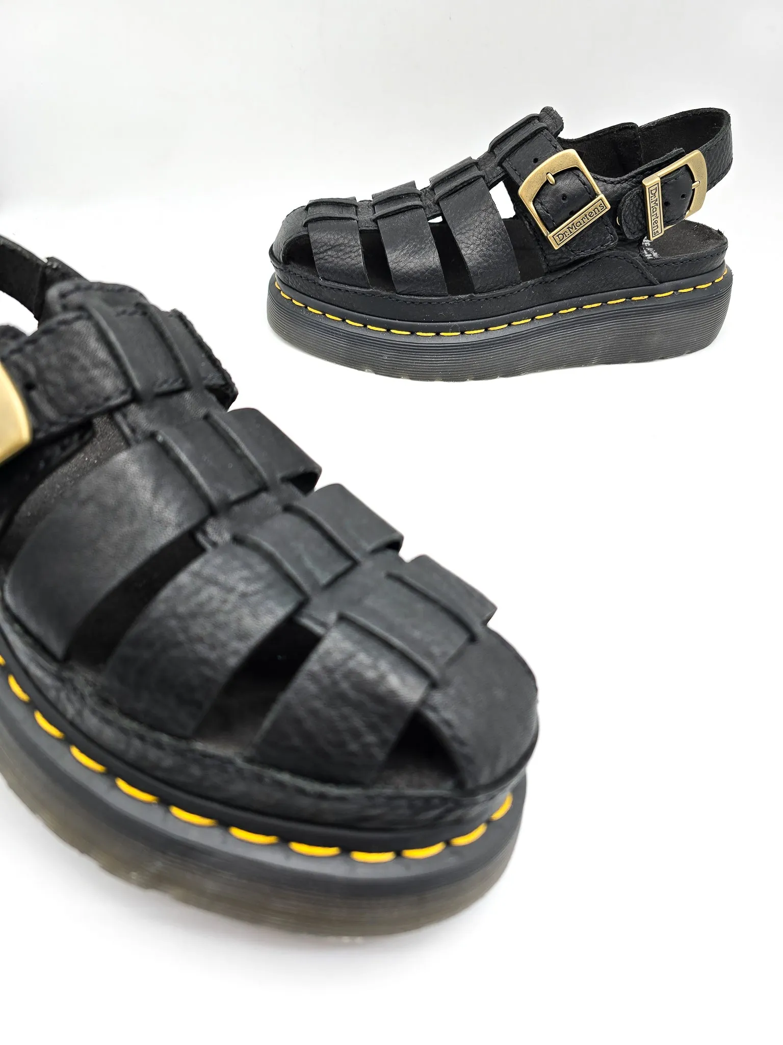 DR. MARTENS WRENLIE BLACK