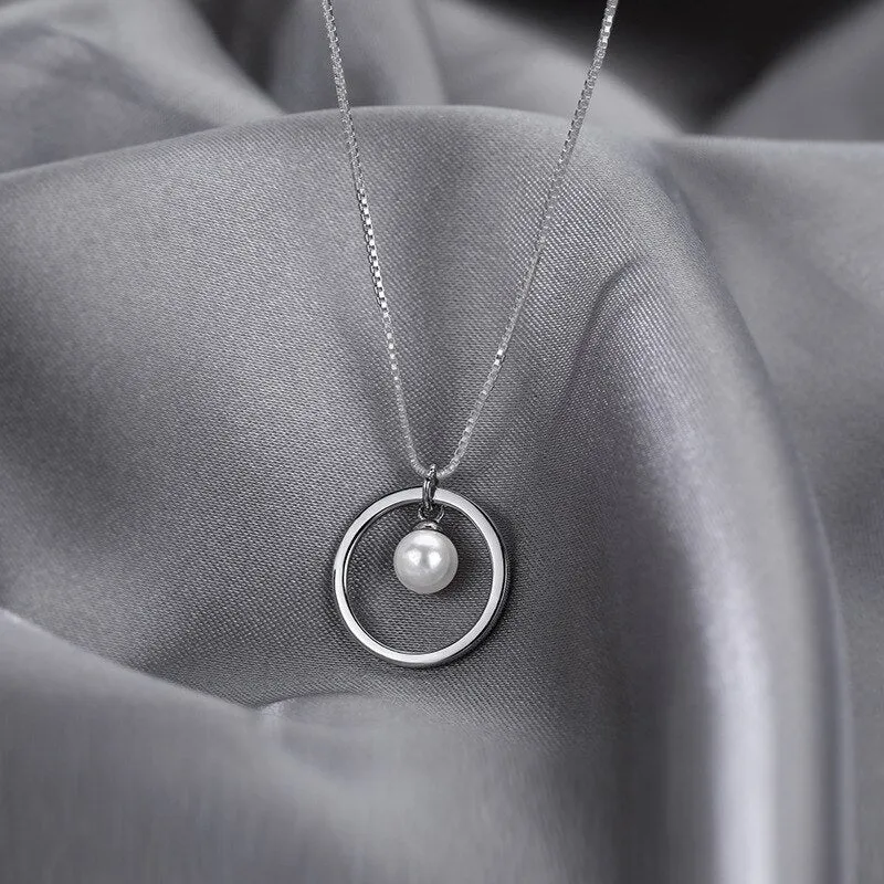 Fashion Jewelry Circle and Pearl Pendant Necklace for Women in 925 Sterling Silver