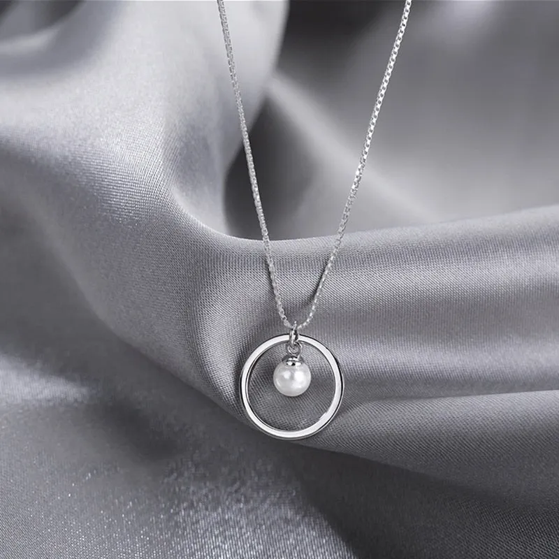 Fashion Jewelry Circle and Pearl Pendant Necklace for Women in 925 Sterling Silver