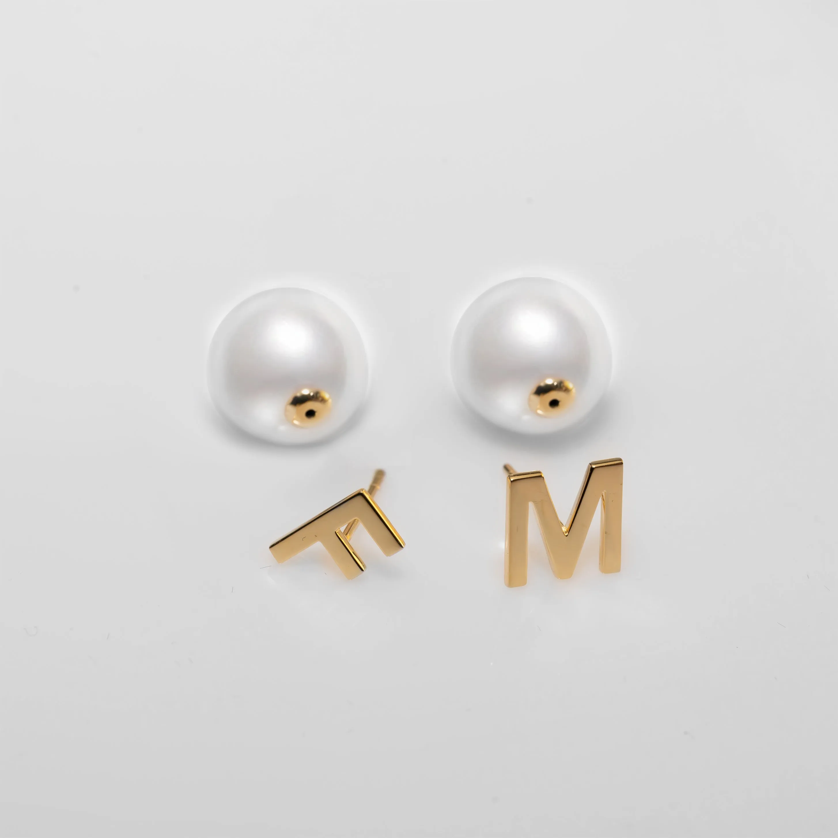 Personalized Alphabet 18K Solid Gold Edison Pearl Earrings KE00013